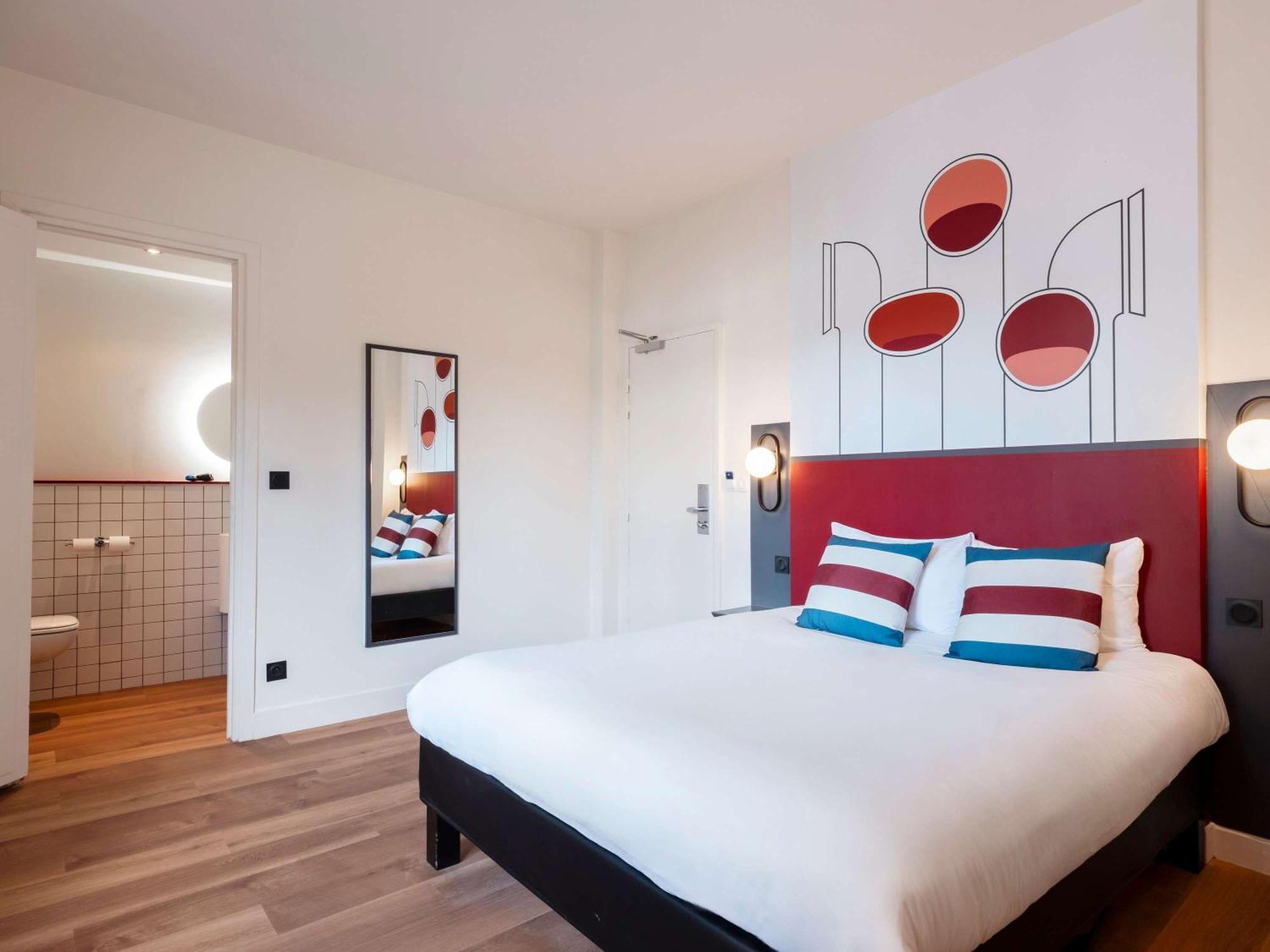Hotel Ibis Styles Rouen Centre Cathédrale Esterno foto