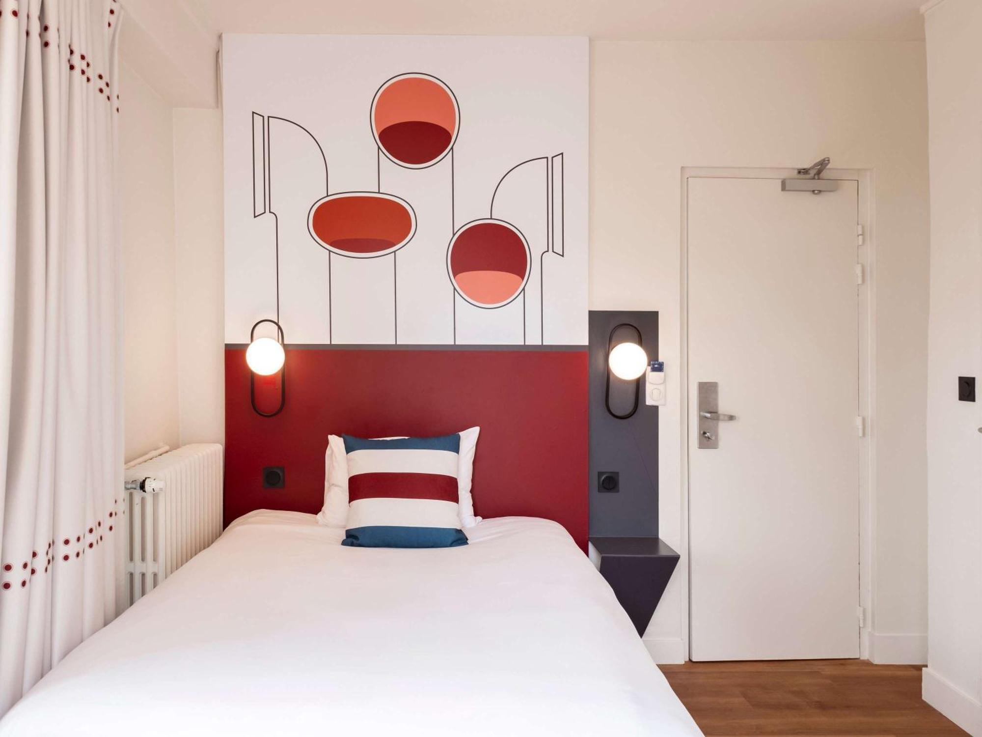 Hotel Ibis Styles Rouen Centre Cathédrale Esterno foto
