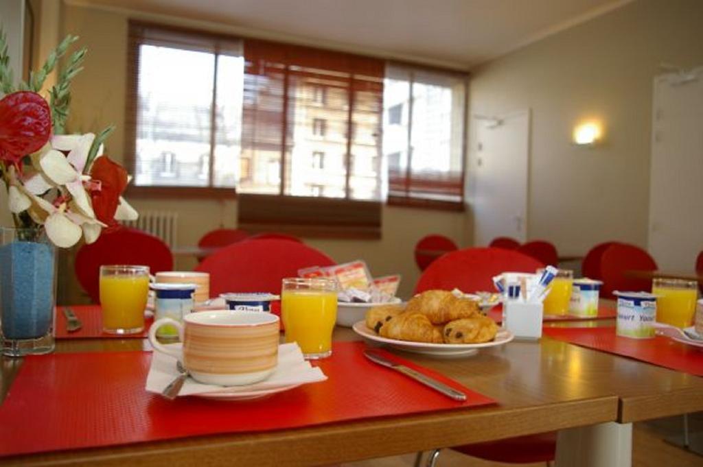Hotel Ibis Styles Rouen Centre Cathédrale Esterno foto